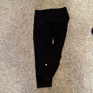 Lululemon yoga pants, cropped